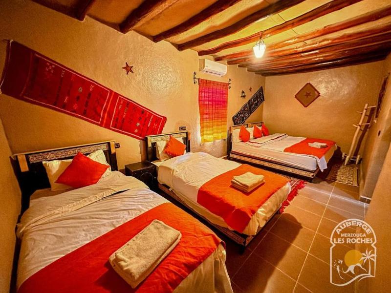 Riad Les Roches Merzouga - image 18