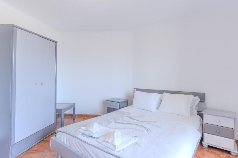 #415 Charming Apartment Albufeira - image 7