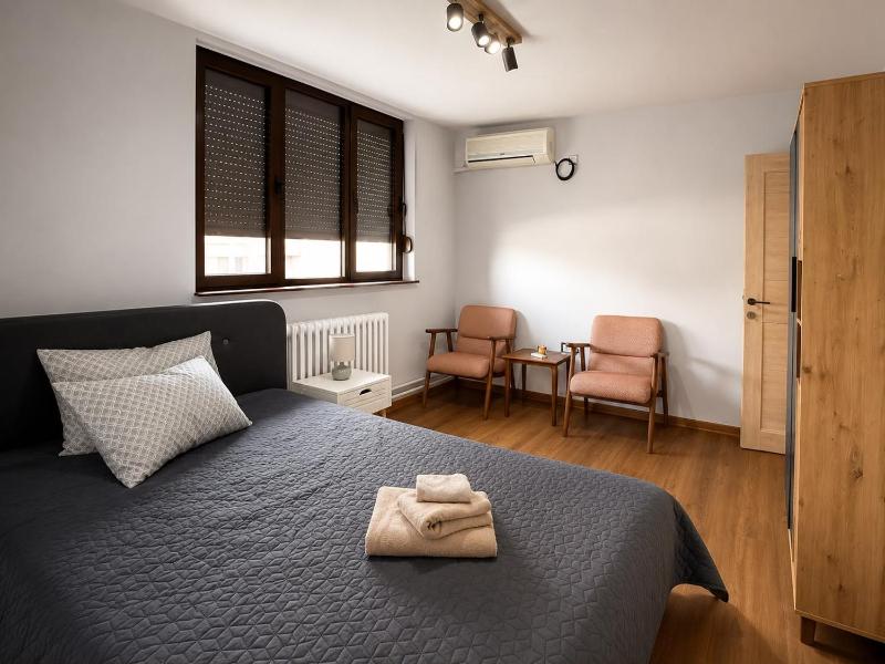 City Hill Apartment - image 11