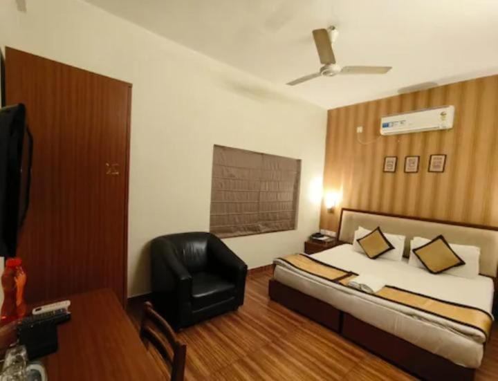 A2 Guest House - image 16