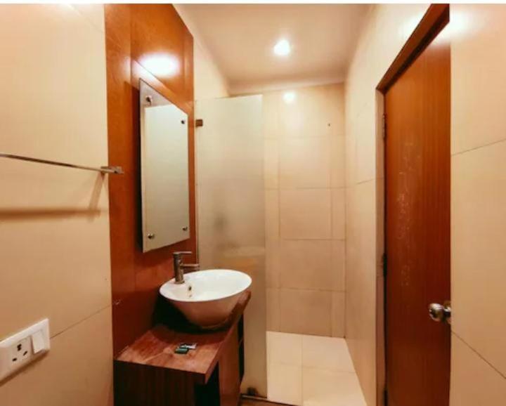 A2 Guest House - image 9