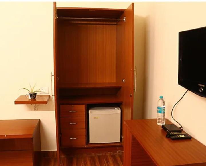 A2 Guest House - image 12
