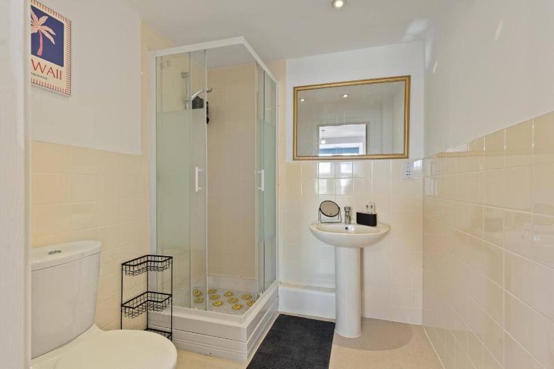 West Bridgford Luxury 2 bed 2 Bath Apartment - image 28