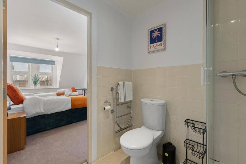 West Bridgford Luxury 2 bed 2 Bath Apartment - image 18