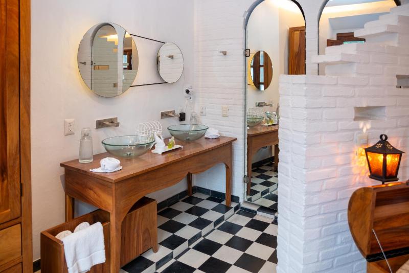 Del Carmen Concept Hotel - image 11