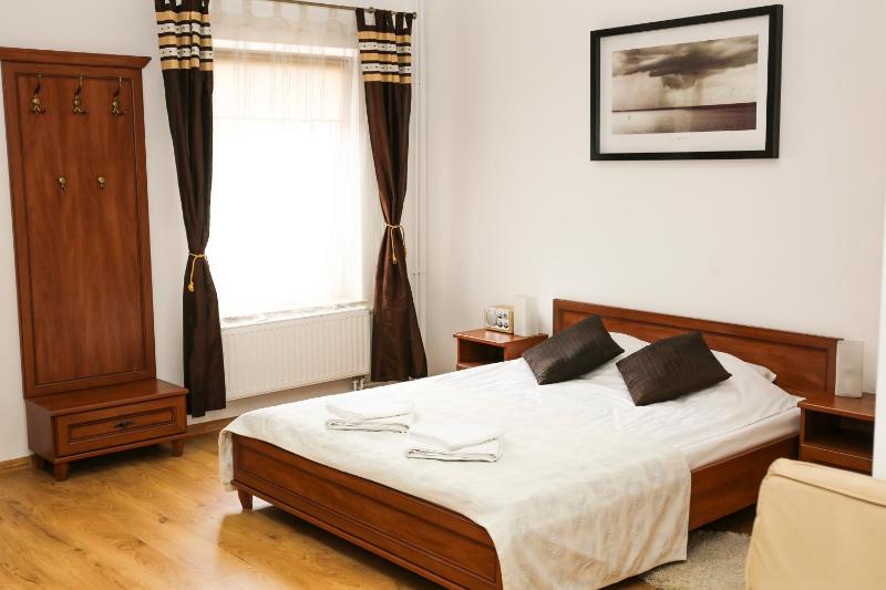 Triple Room image 2