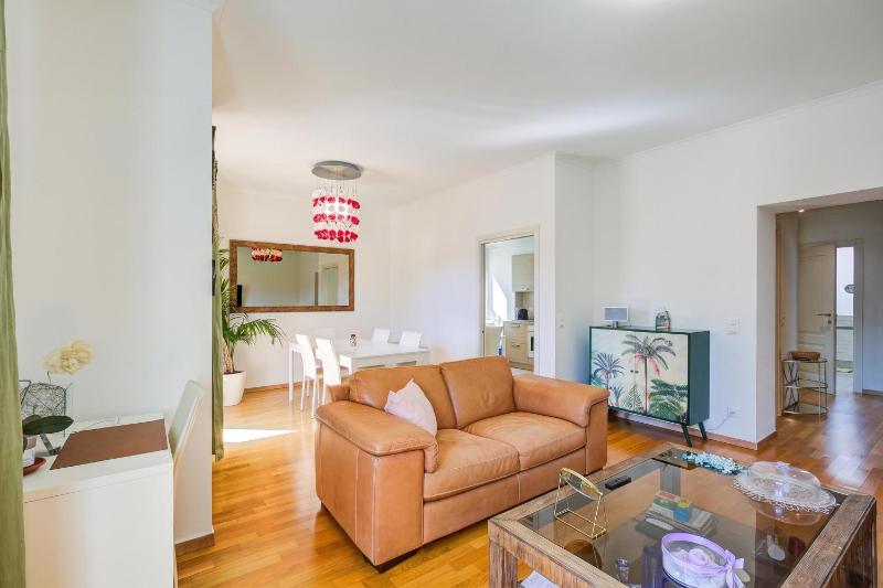 Casa Berna - Balcony Apt with Mountain Views - Happy Rentals - image 26
