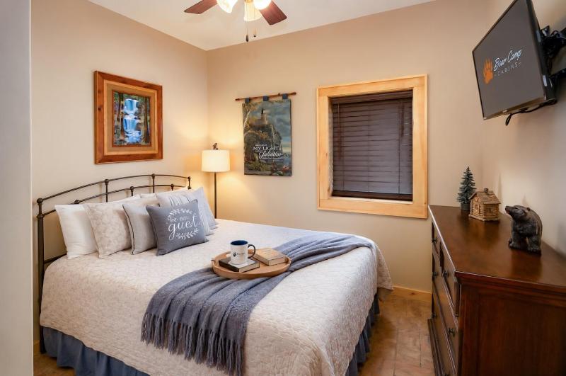 Majestic View Lodge Amazing Views Hot Tub 560 FREE tickets each paid day!!! - image 43