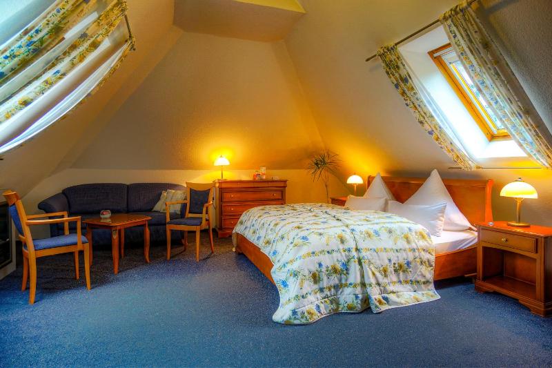 Deluxe Double Room image 2
