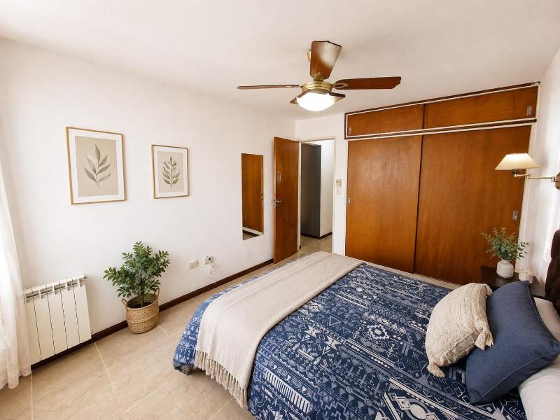 Departamento centrico con piletacochera y quincho - image 15
