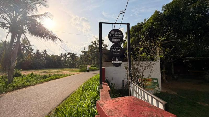 Blissful Chateau Garden View Upper Floor 2BR Homestay Near Dickwella Beach - image 7