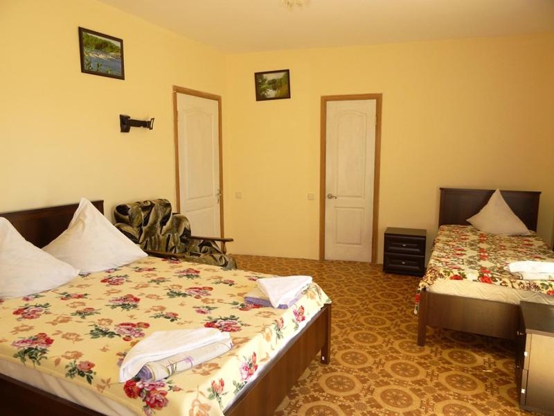 Comfort Quadruple Room image 1