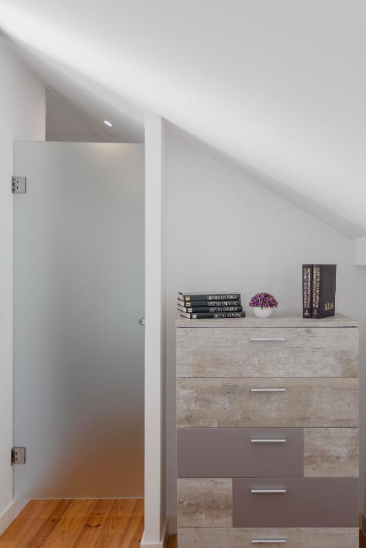 Liiiving in Porto - Design Loft Marquês - image 22