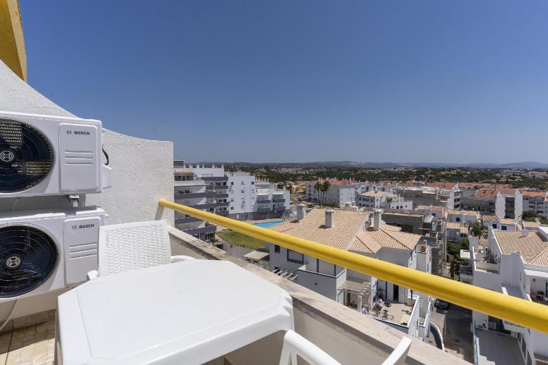 #415 Charming Apartment Albufeira - image 6
