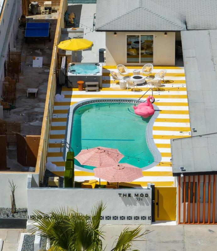 Mod Retreat in Vibrant Palm Springs - image 41