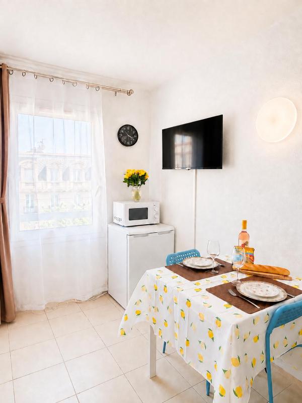 Le Thiers Azur AP4520 by Riviera Holiday Homes - image 9
