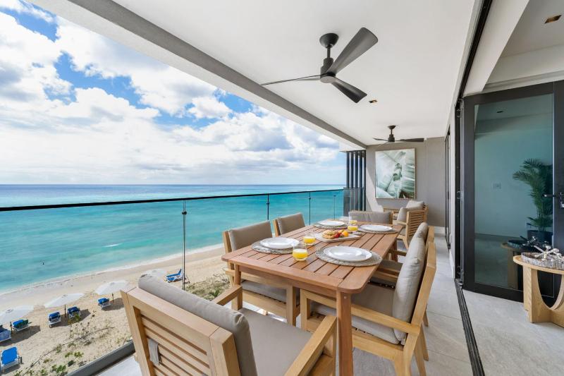 Contemporary Beachfront Condo - Allure 403 - image 1