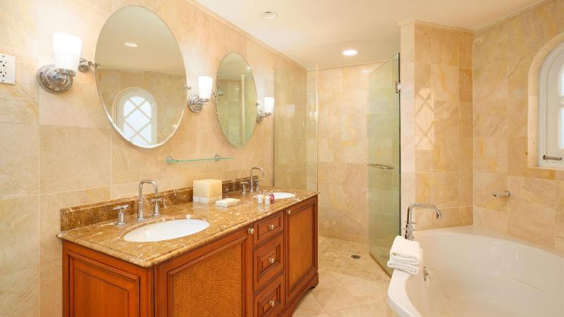 Modern Beachfront Condo - St Peters Bay 301 - image 11
