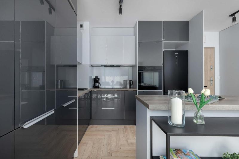 Exceptional Apartments with Parking by Noclegi Renters - image 30