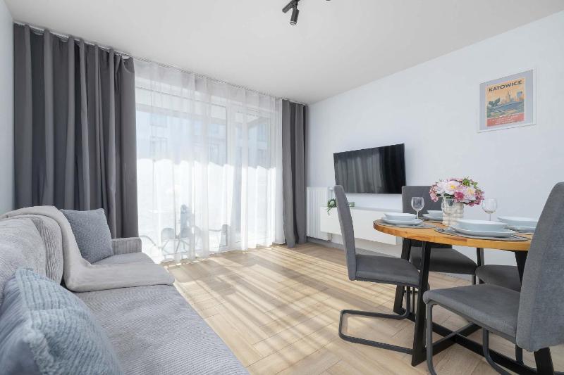 Exceptional Apartments with Parking by Noclegi Renters - image 40