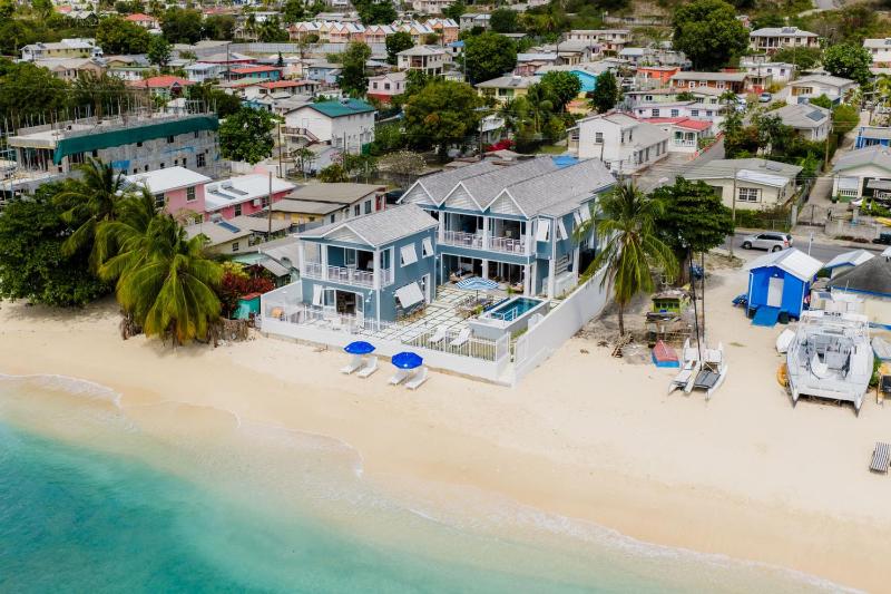 Beachfront Villa with Plunge Pool - Sea Breeze Beach Villa - image 7