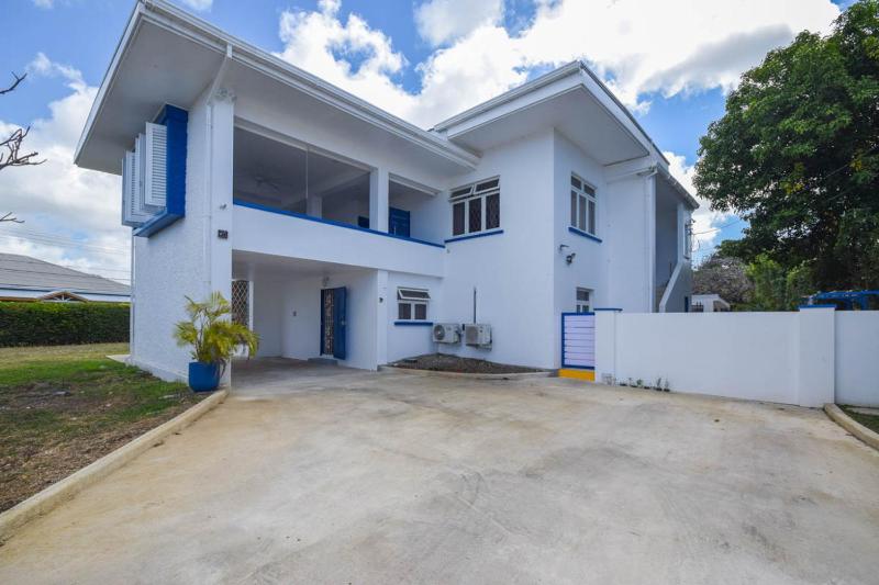 3 min walk from the beach - Bella Figura Apt 3 - image 2
