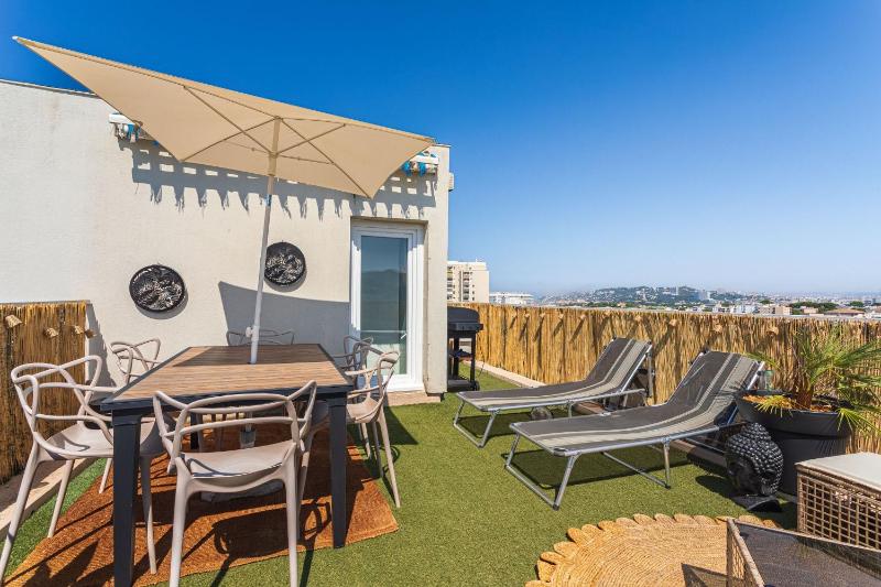 Lou Cigaloun - Rooftop panoramique près des plages - image 5