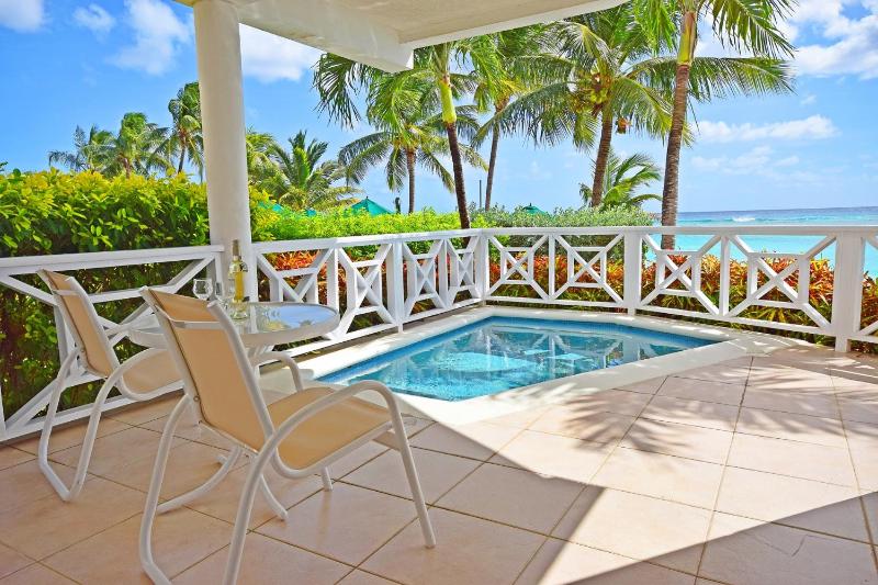 Beachfront 2-Bed Condo with Plunge Pool - Indramer 1 - image 5