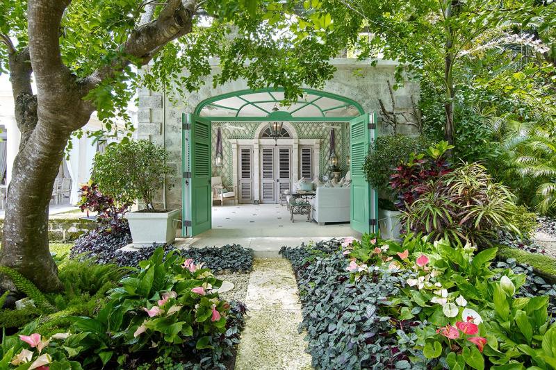 Glamorous Beachfront Estate - Leamington Pavilion - image 3