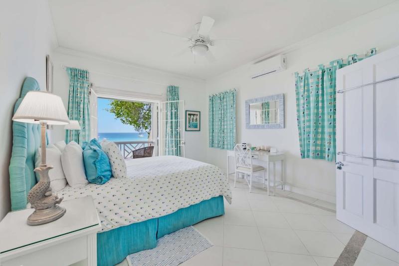 Beachfront Paradise with Plunge Pool - Fathoms End - image 7