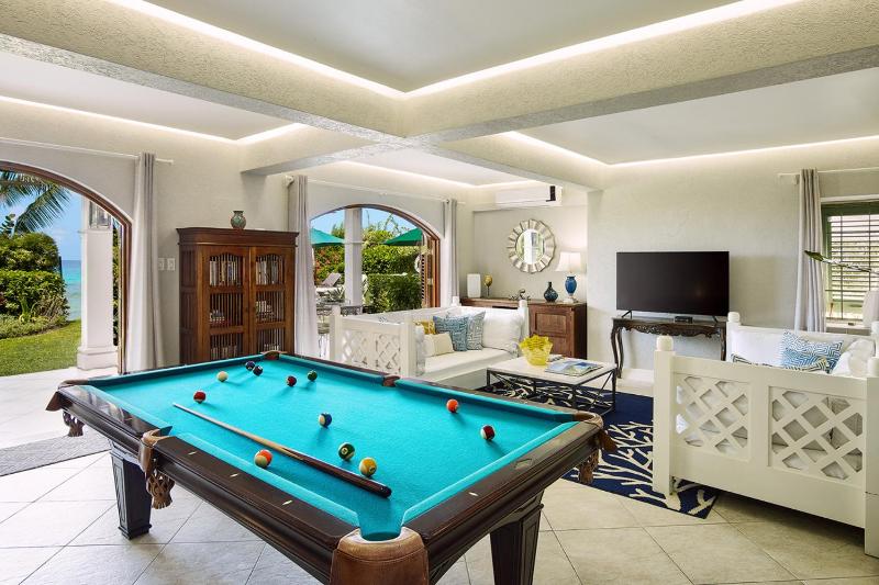 Relaxing Beachfront Home with Pool - La Paloma - image 8