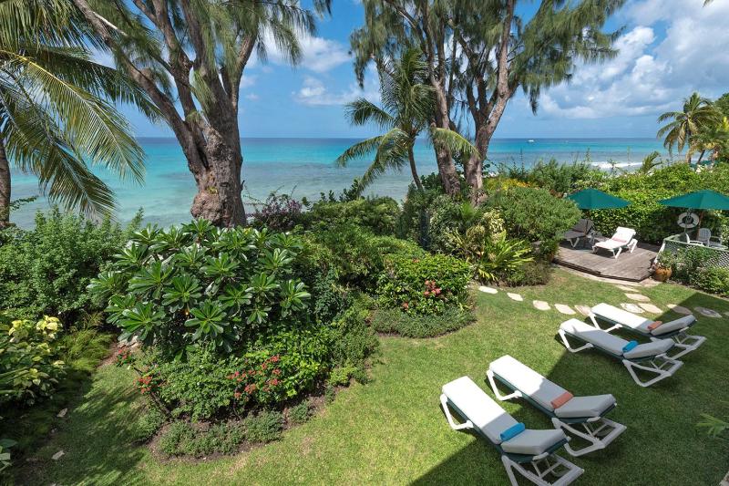 Relaxing Beachfront Home with Pool - La Paloma - image 4