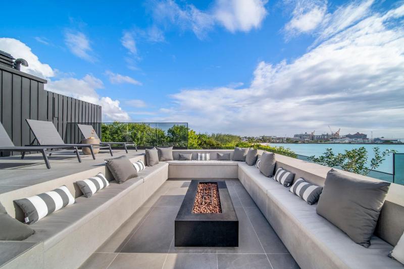 Luxury Romantic Beachfront Condo - Allure 102 - image 15