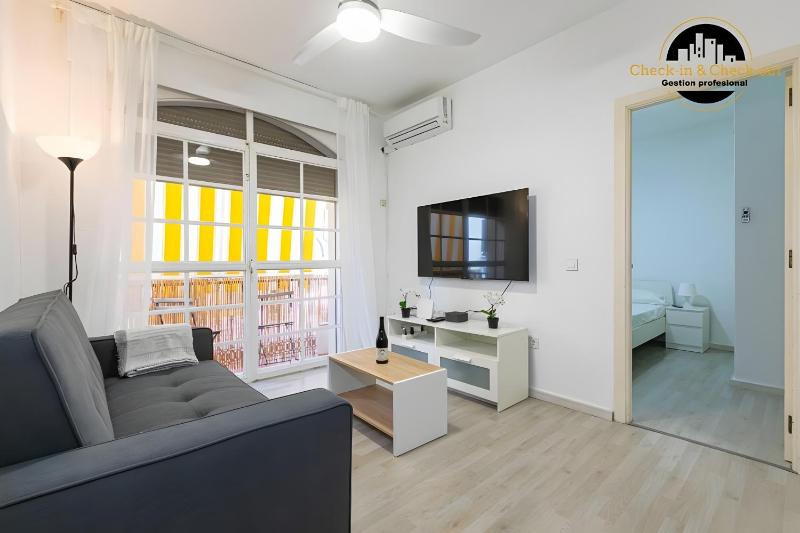 El Bajondillo Apartment - image 13