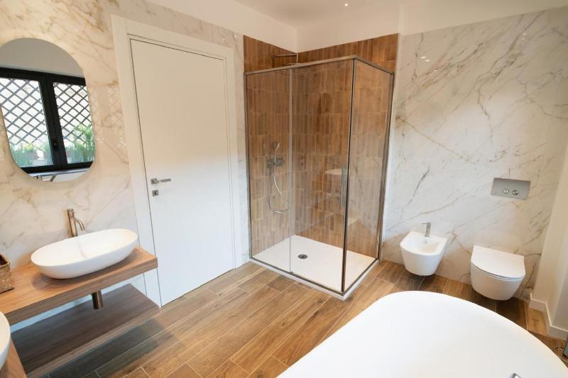 Charming Catania Apartment with Private Entrance and Balcony - image 2