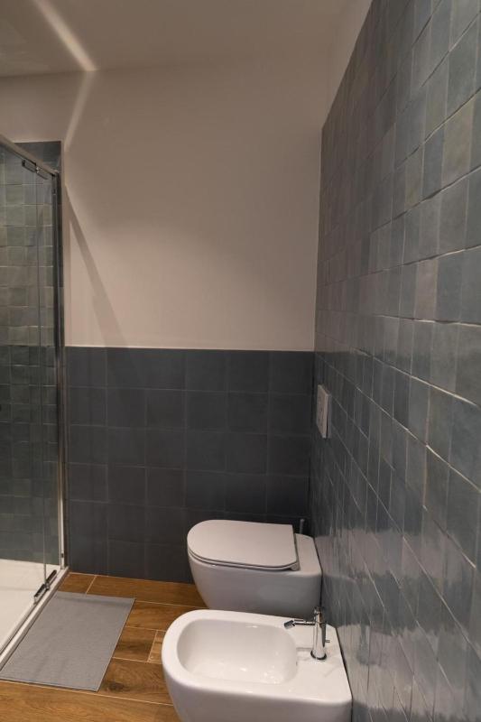 Charming Catania Apartment with Private Entrance and Balcony - image 9