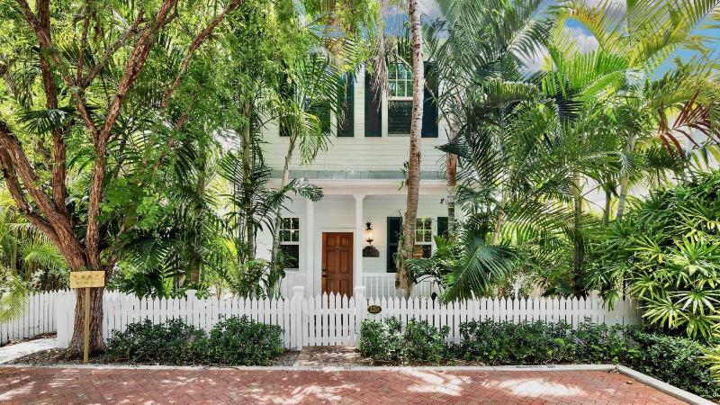 Trumans Trove by Last Key realty - image 38