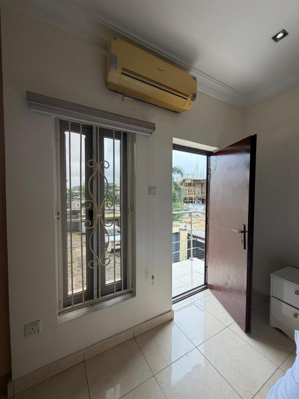 Max Solis 2 Bedroom Apartment Lekki Phase 1 - image 6
