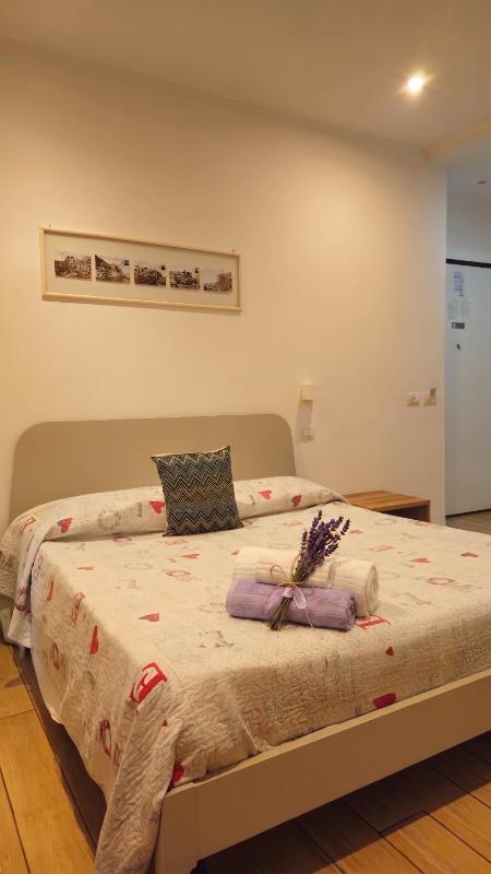 Real Rooms - image 29