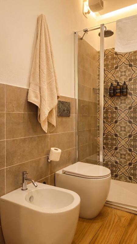 Real Rooms - image 35