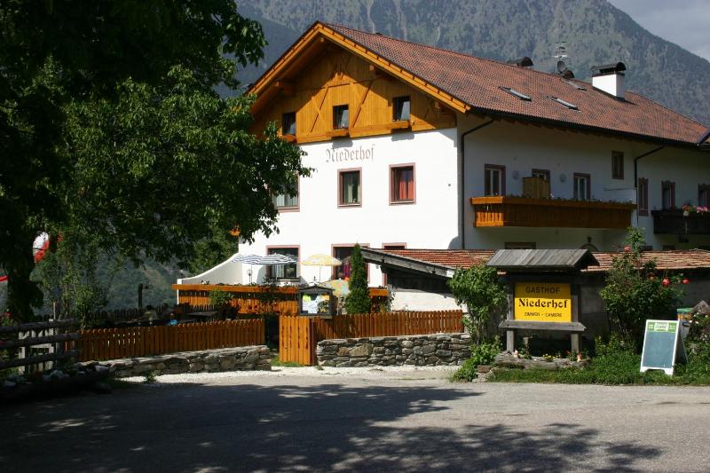 Niederhof Images