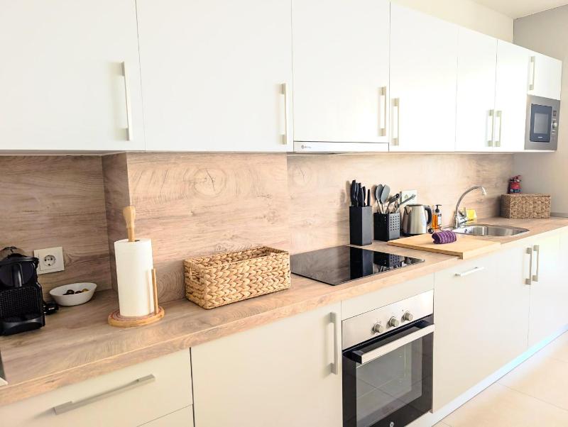 Torremar Luxe: upscale 2bed apartment by the beach - image 33