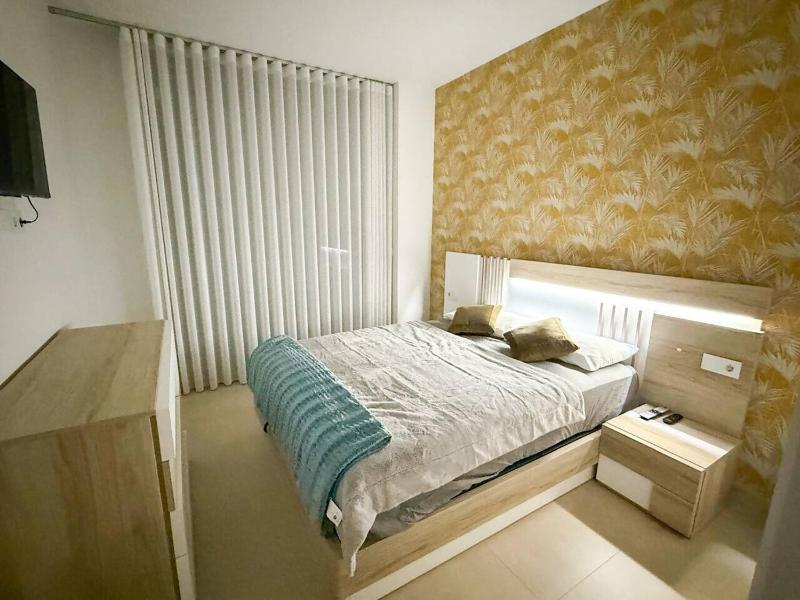 Torremar Luxe: upscale 2bed apartment by the beach - image 5