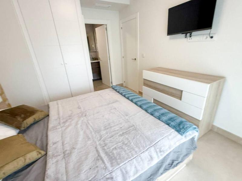 Torremar Luxe: upscale 2bed apartment by the beach - image 26