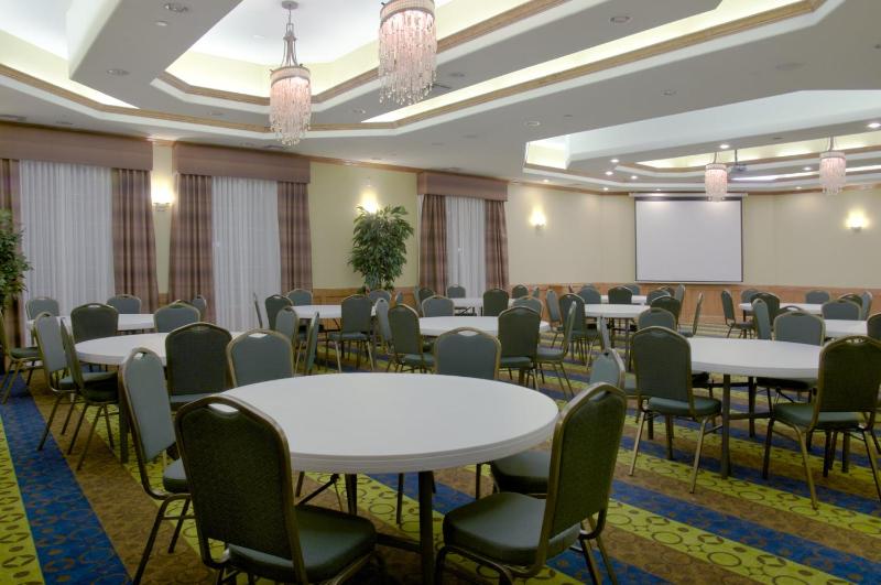 Holiday Inn Express & Suites Galveston West-Seawall by IHG - image 43