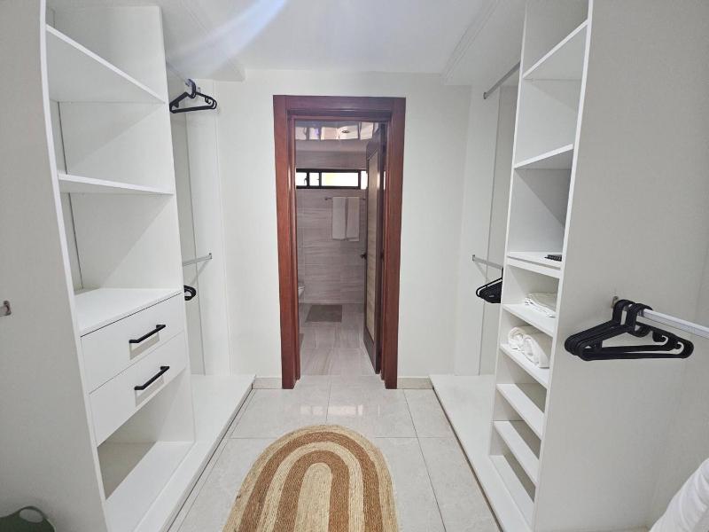 Eden Tropical new 1BR Condo Walk to Beach Pool - image 8