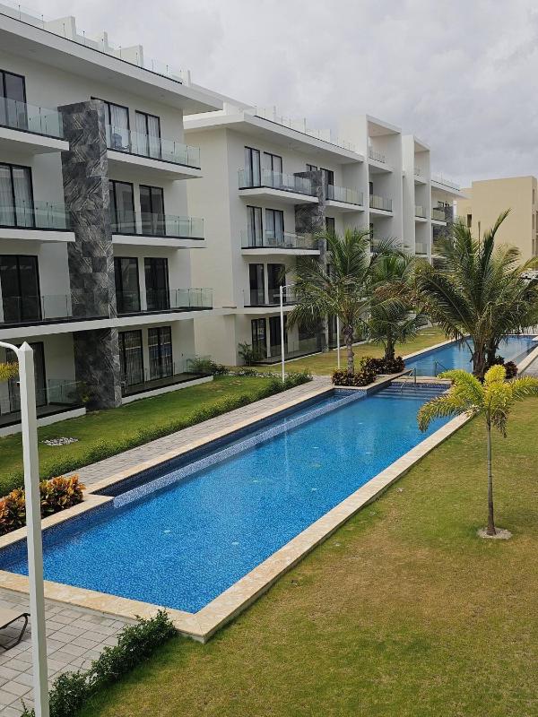 Eden Tropical new 1BR Condo Walk to Beach Pool - image 10