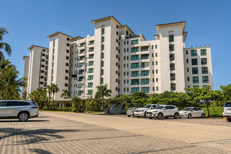 Torre Bali Luxury Resort in Isla Residences - image 39
