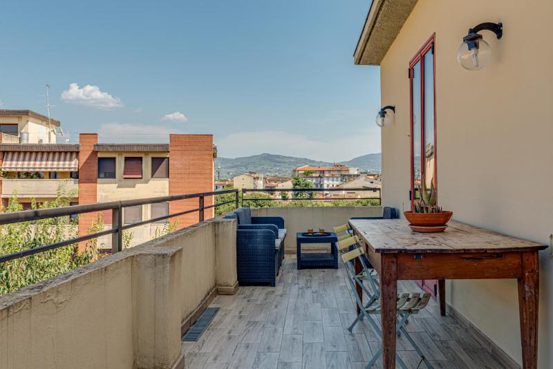 Familiar Penthouse - Sweet Dreams in Florence - image 8