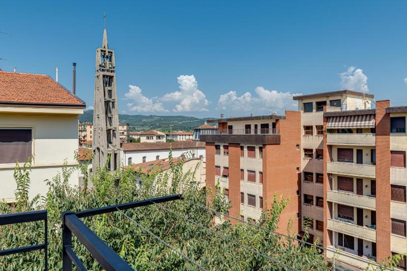 Familiar Penthouse - Sweet Dreams in Florence - image 7